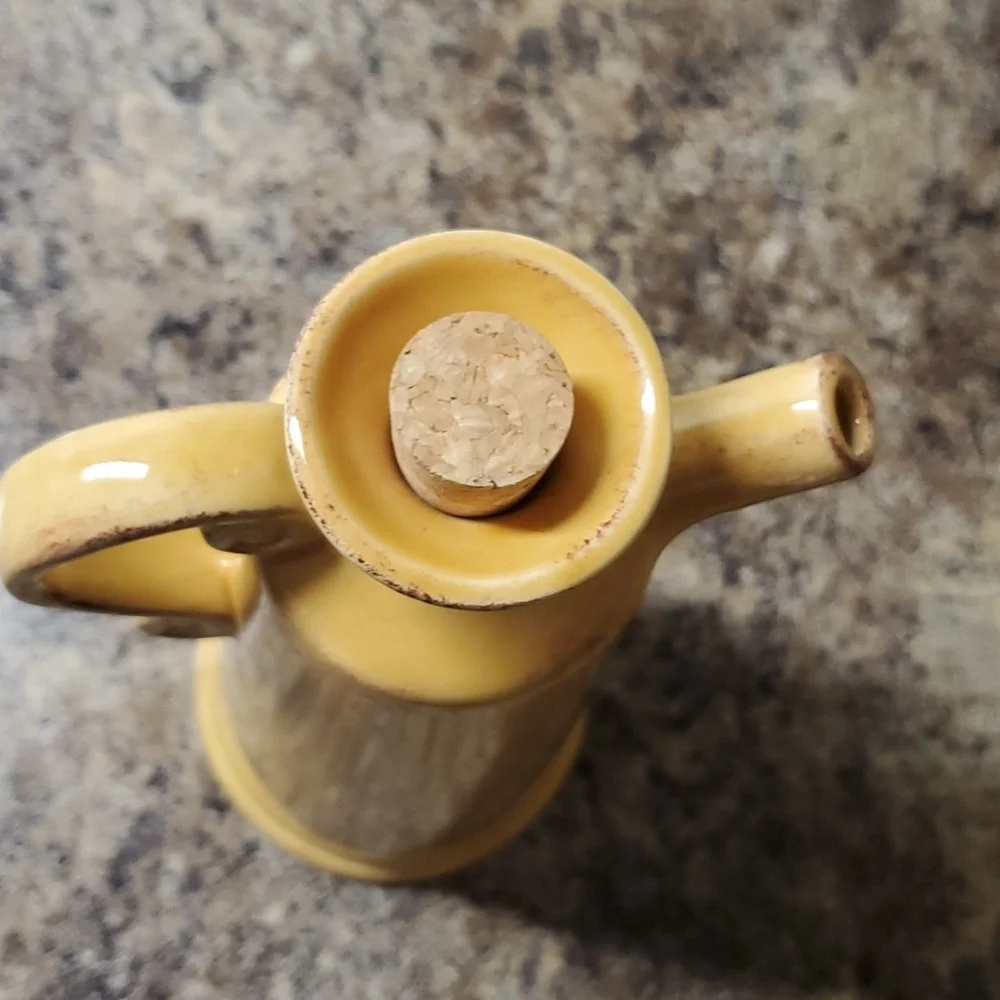 🏠 Pier 1 Tocana Gold Olive Oil Cruet Pitcher & Stopper Jar From Italy